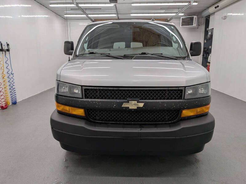 chevrolet express passenger 2023 1GAZGNFP9P1115195 image chevrolet express passenger 2023 1GAZGNFP9P1115195 image